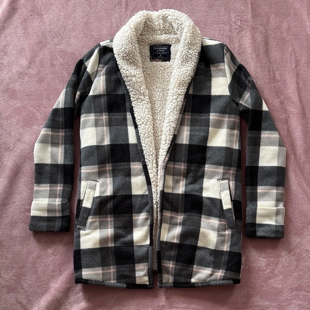 Abercrombie & Fitch plaid fleece and sherpa jacket